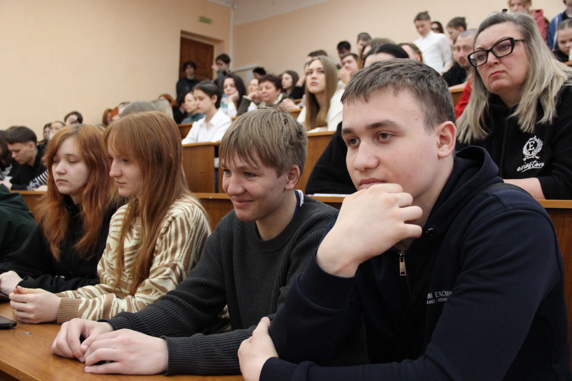 ФОТО к новости: В НГПУ прошёл Единый день открытых дверей педагогических вузов России