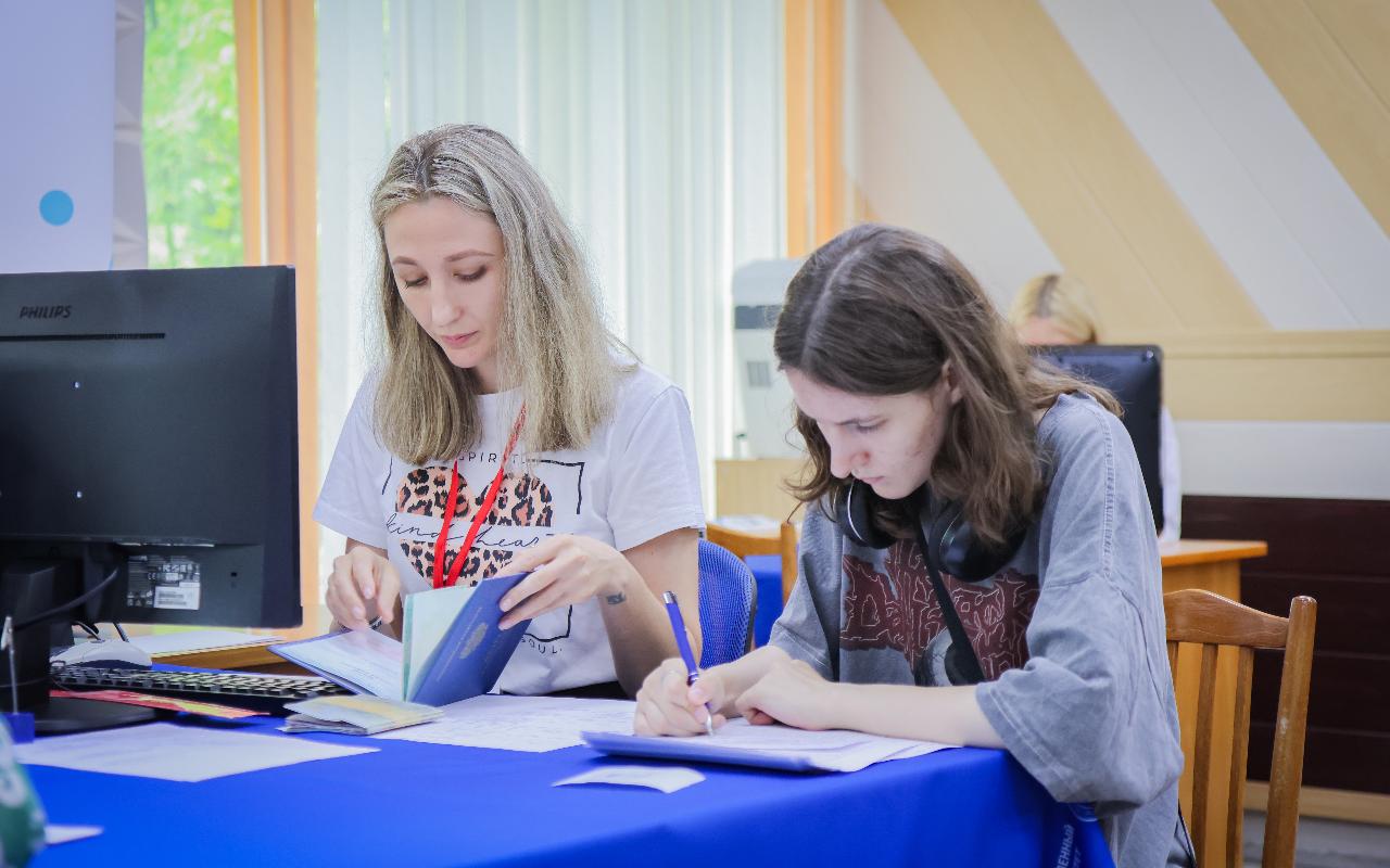 ФОТО к новости: В НГПУ стартовала приёмная кампания 2025 года