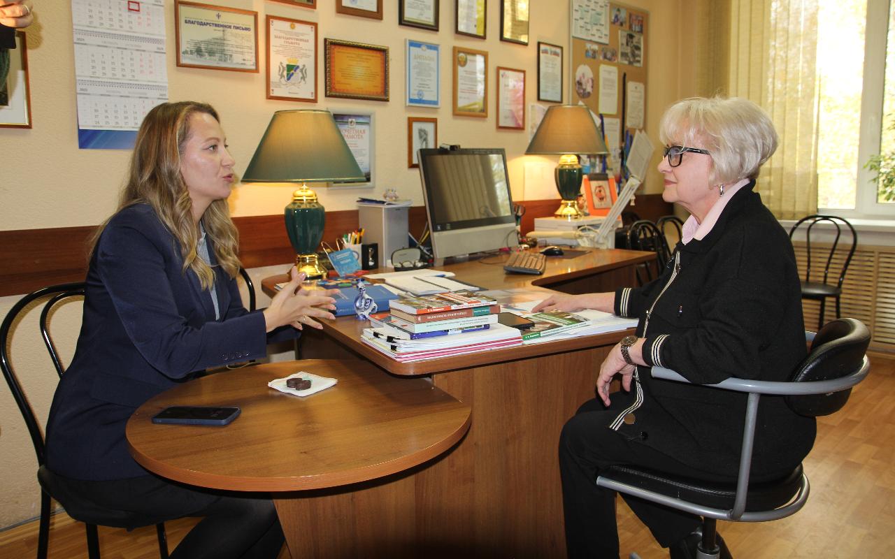 ФОТО к новости: Специалисты НГПУ рассказали корреспондентам ОТС, как на протяжении веков менялось педагогическое образование