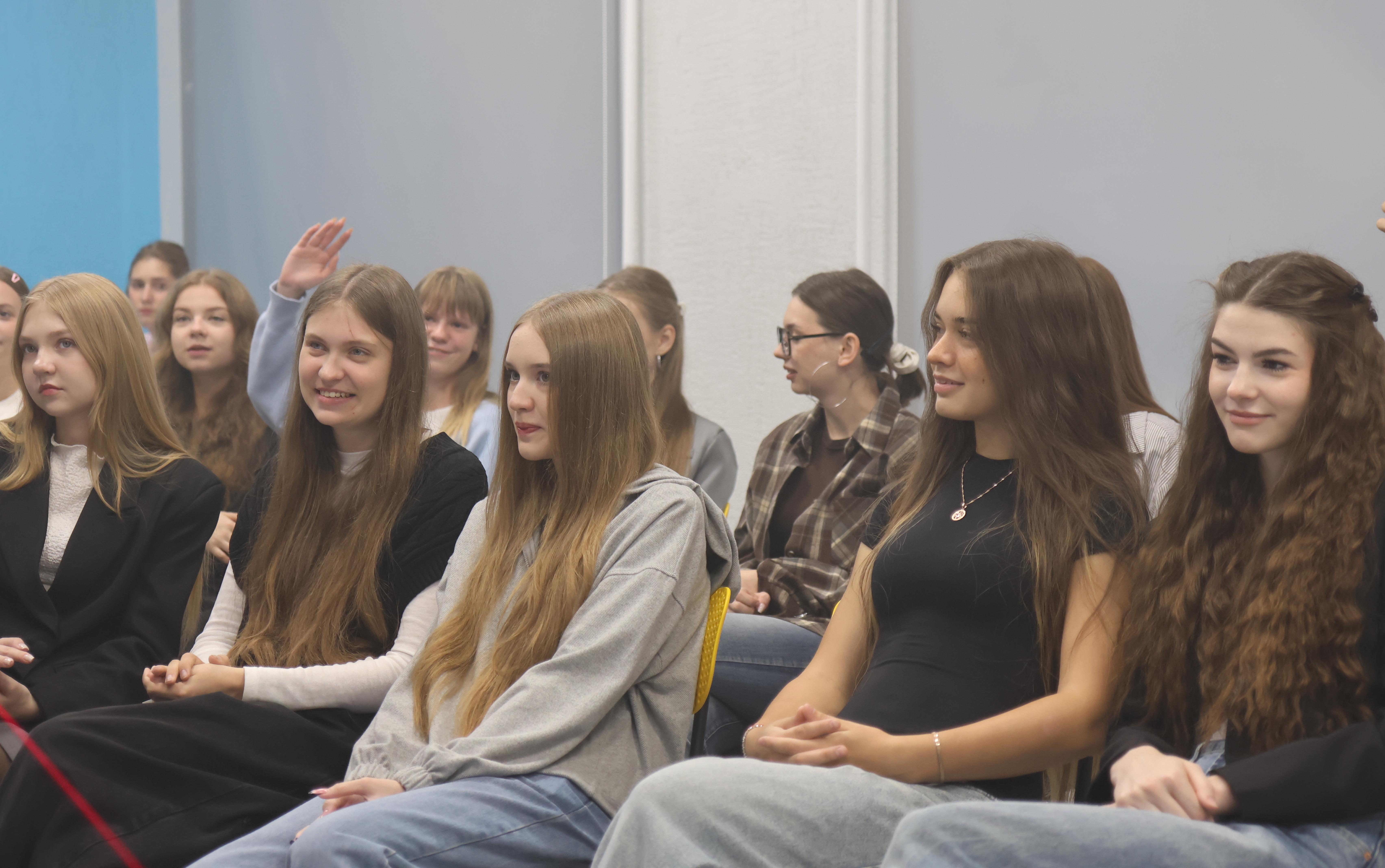 ФОТО к новости: «Нескучно о естественно-научном»: Никола Тесла рекомендует 