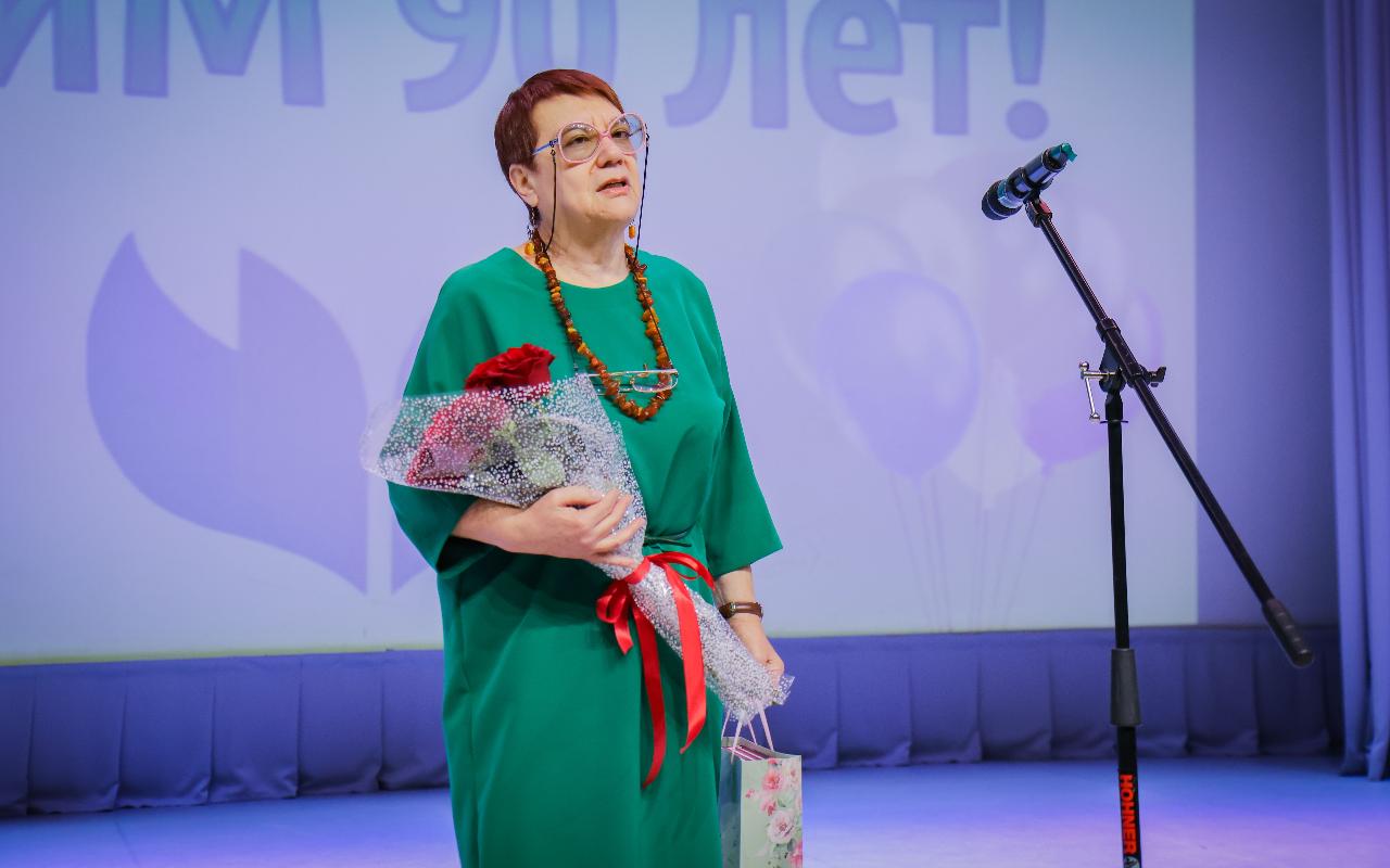 ФОТО к новости: Доцент НГПУ стал лауреатом Всероссийского конкурса исследователей русского языка и литературы