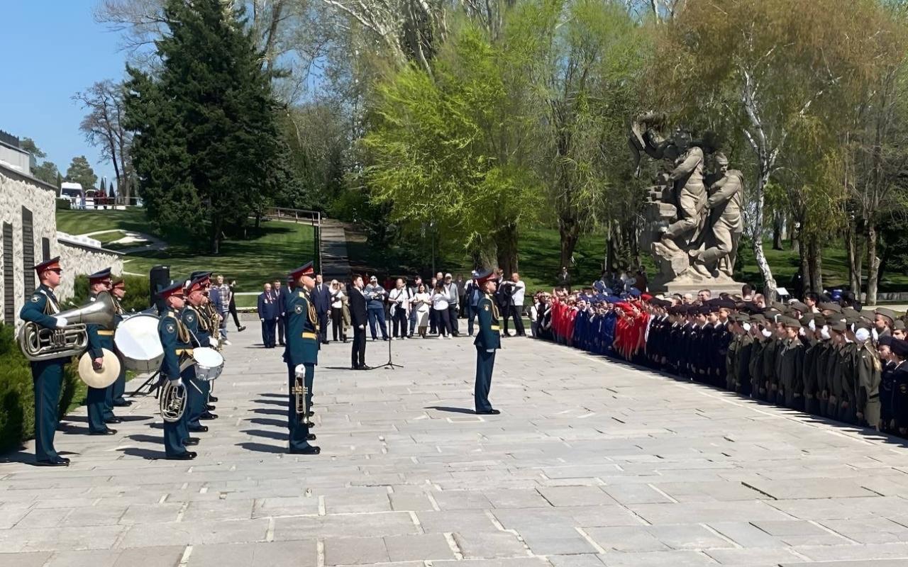 ФОТО к новости: Наказ памяти: в рамках Декады в память о геноциде советского народа обсудили вопросы исторического наследия
