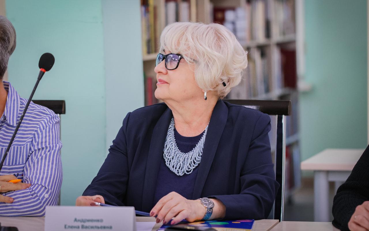 ФОТО к новости: Совместная сессия оргкомитета и программного комитета форума «Педагогическая Сибирь – 2025» прошла в НГПУ