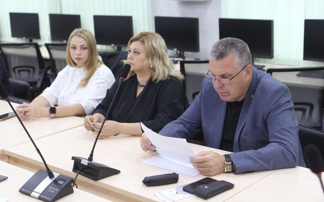 ФОТО к новости: В НГПУ началось зачисление в магистратуру