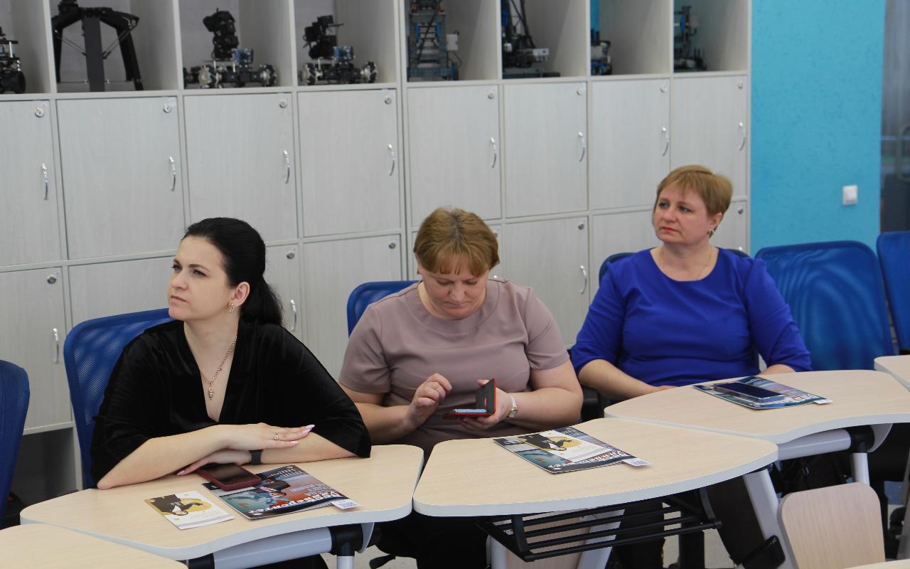 ФОТО к новости: НГПУ и Кыштовский район: стратегическая задача обеспечения школ кадрами решается сообща