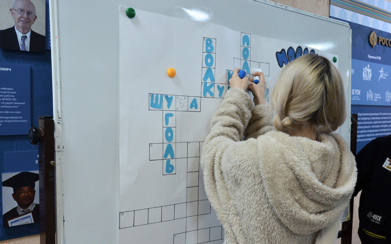 ФОТО к новости: В НГПУ прошёл фестиваль «Говорят под Новый год...»