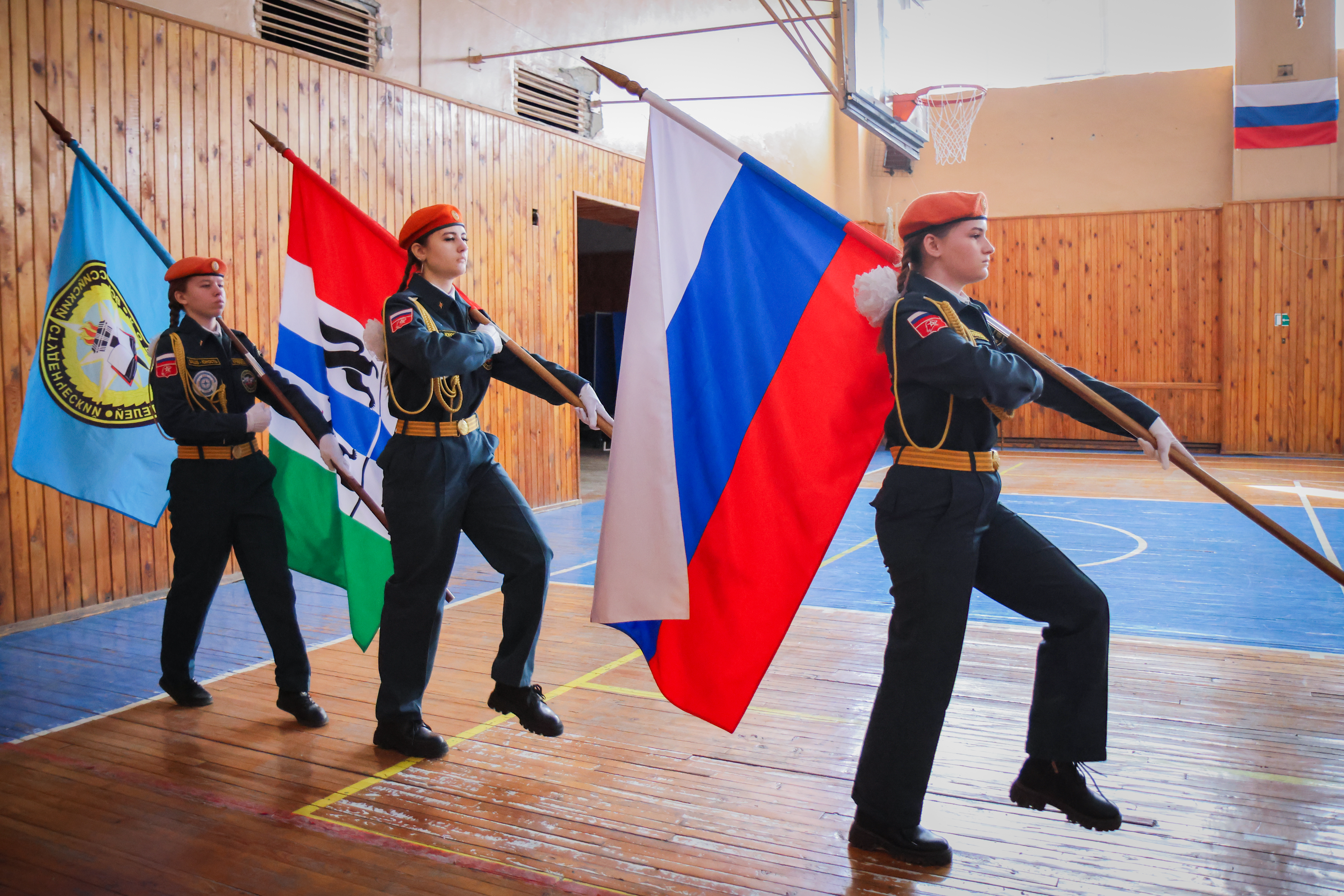 ФОТО к новости: В НГПУ отметили 25-летие Всероссийского студенческого корпуса спасателей