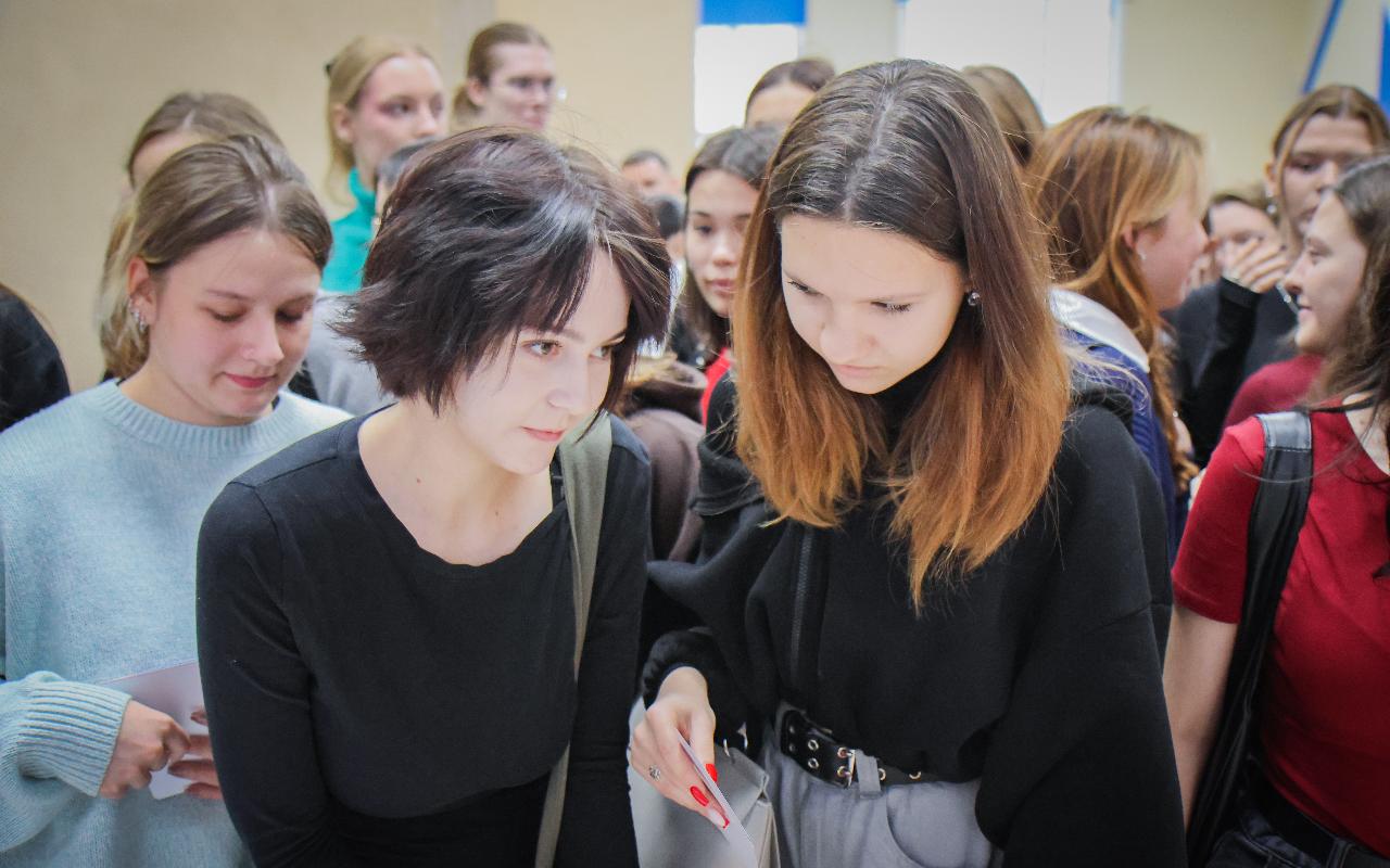 ФОТО к новости: Как стать героем спорта: олимпийские легенды раскрыли секреты студентам НГПУ