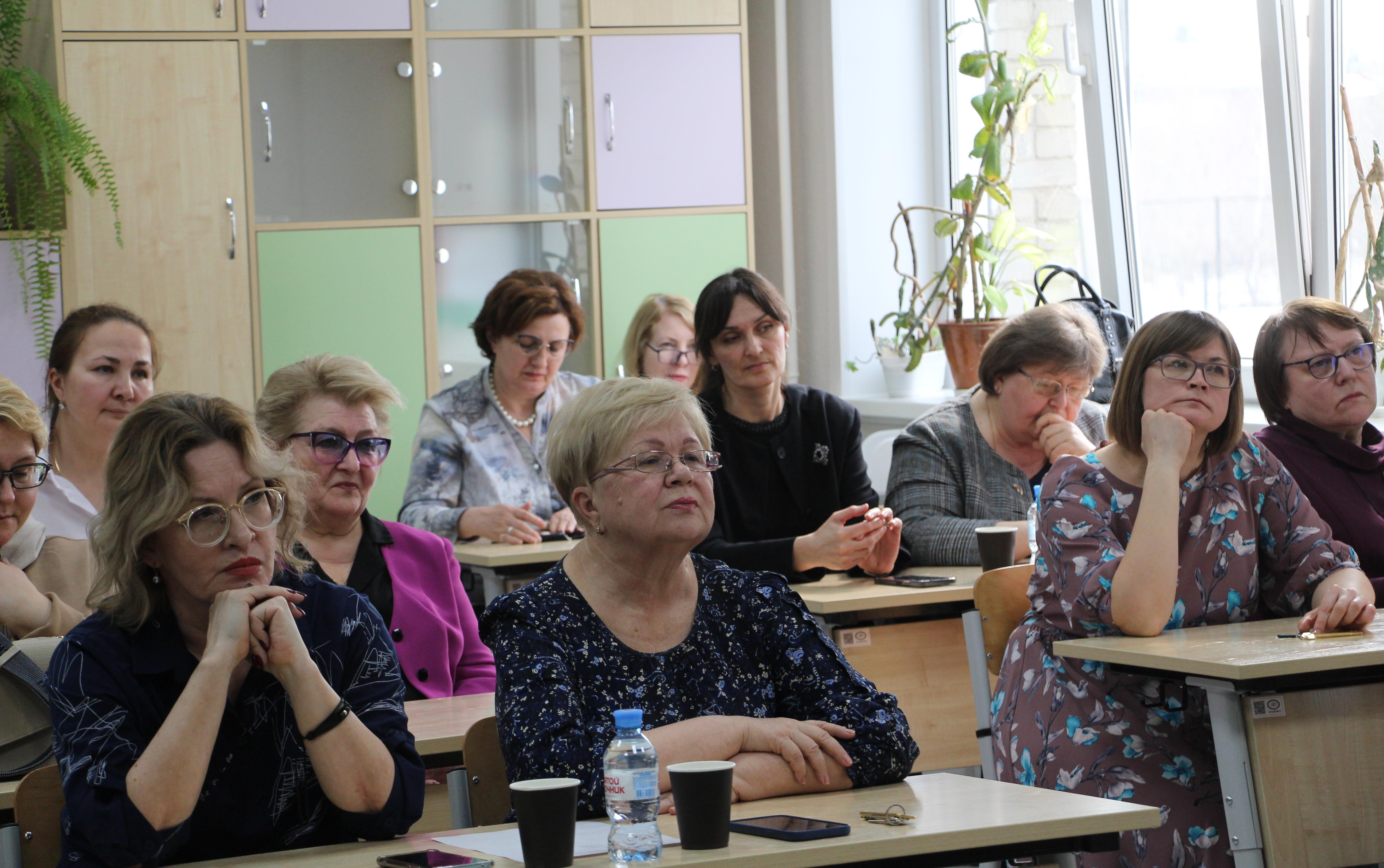 ФОТО к новости: Институт детства НГПУ: в приоритете – модернизация образовательных программ и развитие целевого обучения