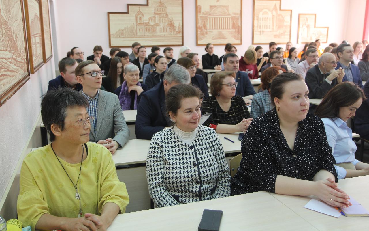 ФОТО к новости: Замечательный исследователь и стойкий человек: в НГПУ почтили память Людмилы Ивановны Дремовой