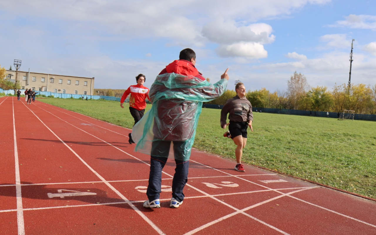 ФОТО к новости: НГПУ принял участие во Всероссийской акции «СТУДзаБЕГ»