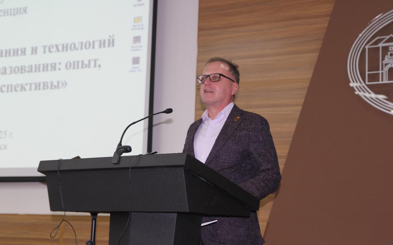 ФОТО к новости: Дневник ПедСибири: проблемы экологического образования и методического лидерства