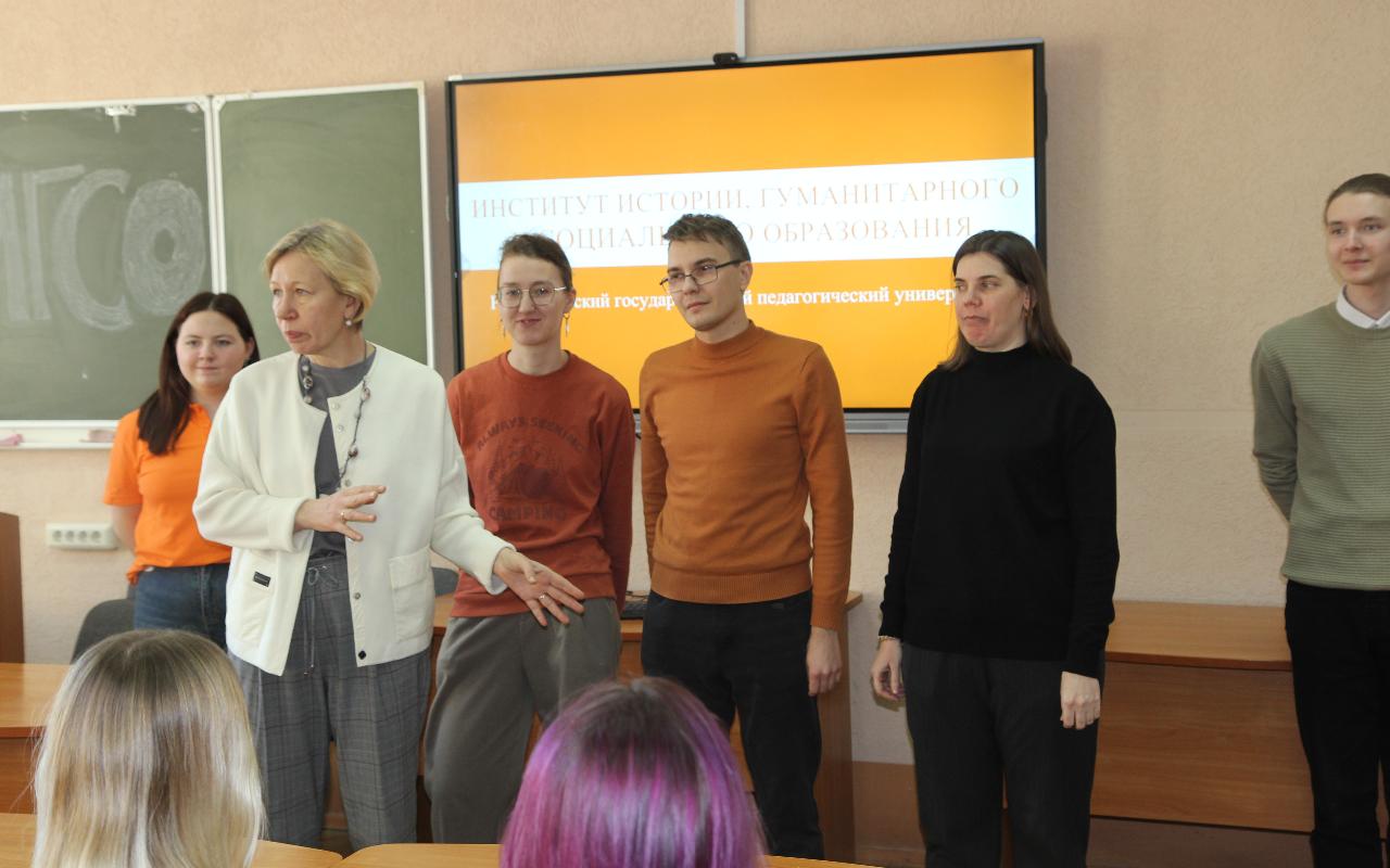 ФОТО к новости: «Хотим повысить квалификацию»: будущие коррекционные педагоги задумываются о получении высшего образования в НГПУ