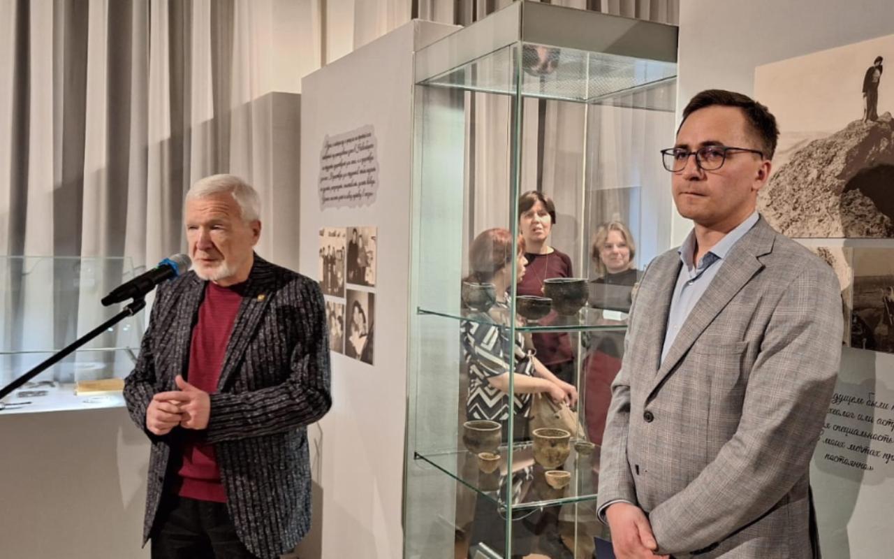 ФОТО к новости: Новосибирцев приглашают на выставку «Путь археолога» к 100-летию профессора НГПУ Татьяны Николаевны Троицкой 