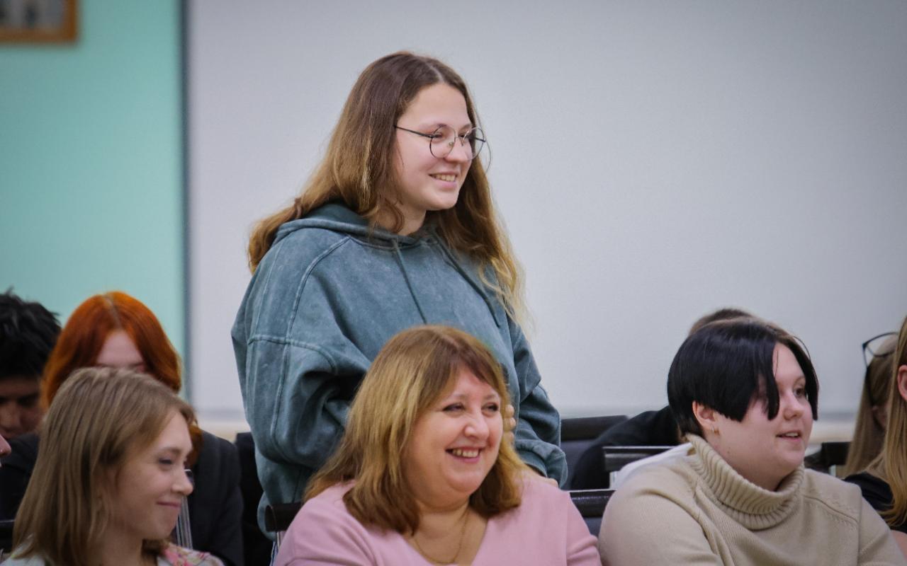 ФОТО к новости: Министр культуры Новосибирской области встретилась со студентами ИКиМП НГПУ: о карьере в сфере культуры, «земских» программах и новых форматах сотрудничества