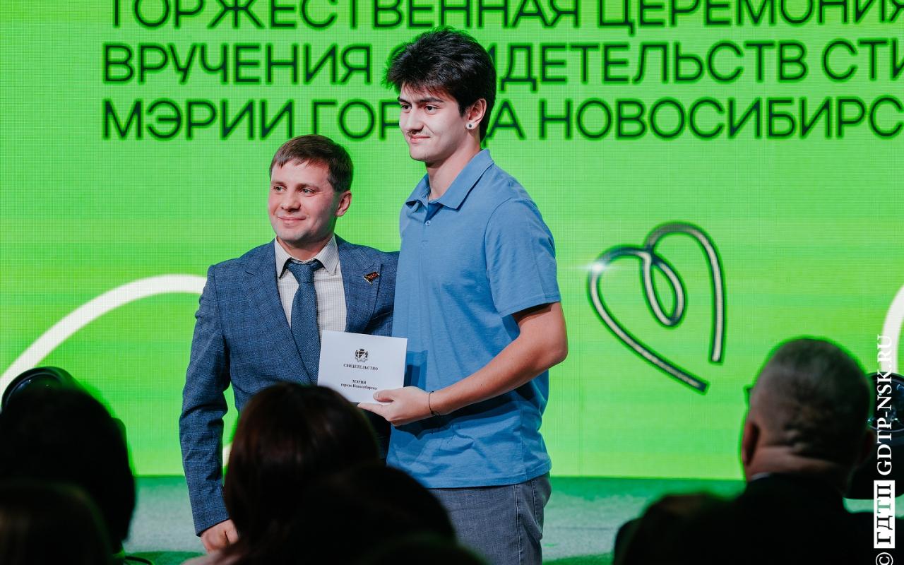 ФОТО к новости: «Под знаком звёздного года»: героем нового выпуска проекта стал студент НГПУ Серафим Казарновский