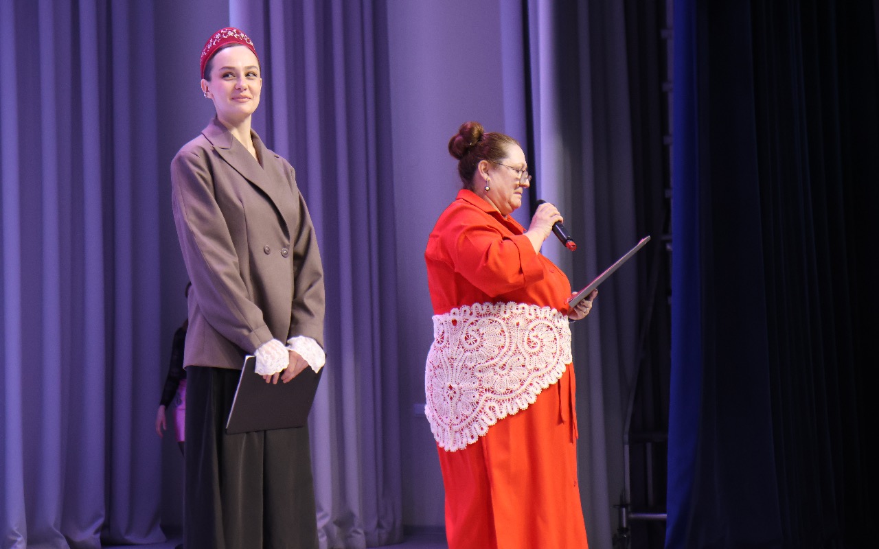 ФОТО к новости: В ИИГСО НГПУ прошёл Международный фестиваль восточных культур «Праздник весны: с Востока на Запад»