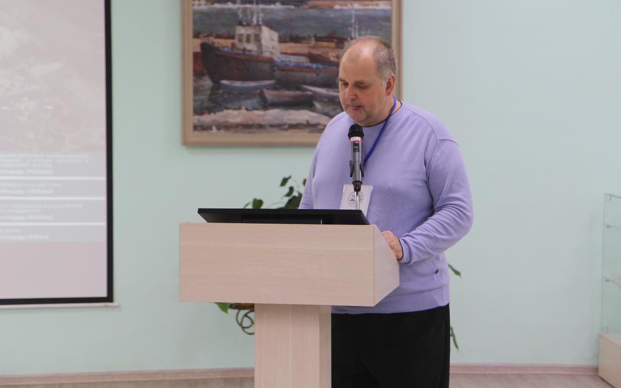 ФОТО к новости: Доступно о фундаментальном: в НГПУ продолжился важный разговор о науке и образовании