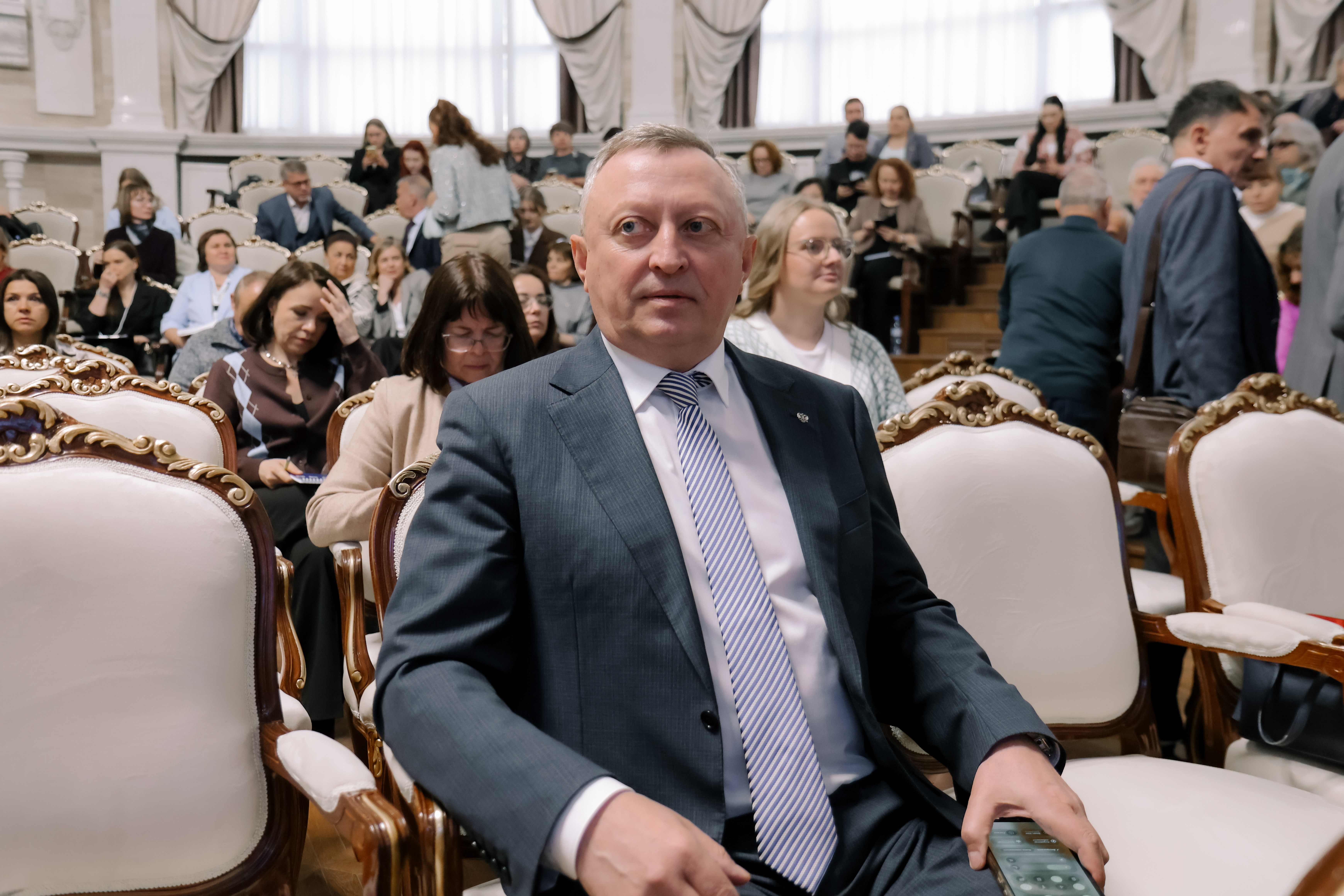 ФОТО к новости: НГПУ принял участие в стратегической сессии по вопросам сохранения исторической памяти