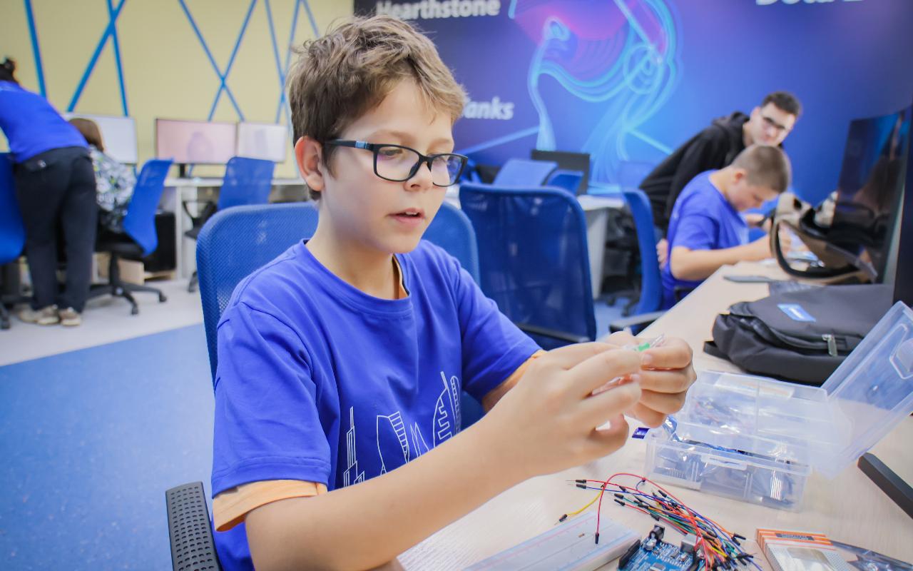 ФОТО к новости: «Город будущего» в НГПУ: идеи крепнут, команды работают, университет — на всех площадках