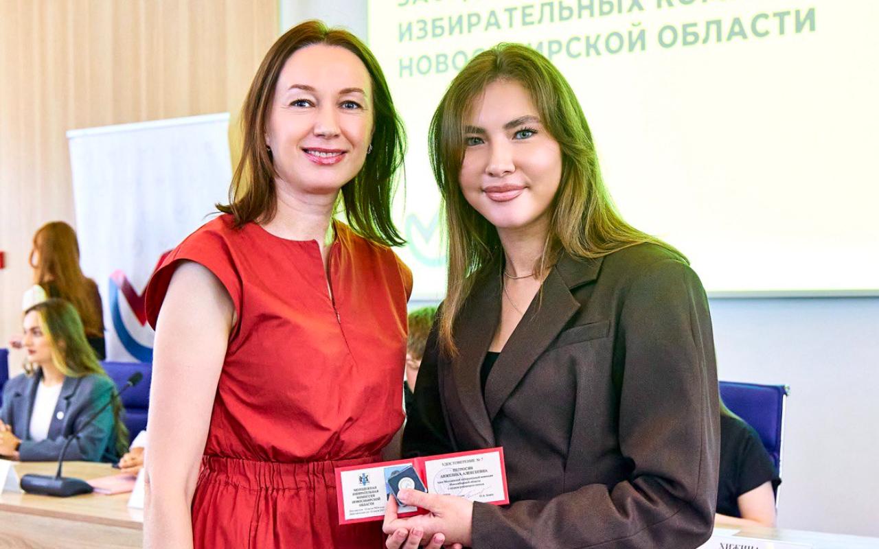 ФОТО к новости: Стажировка в органах власти и работа в Молодёжной избирательной комиссии: студентка НГПУ расширяет горизонты