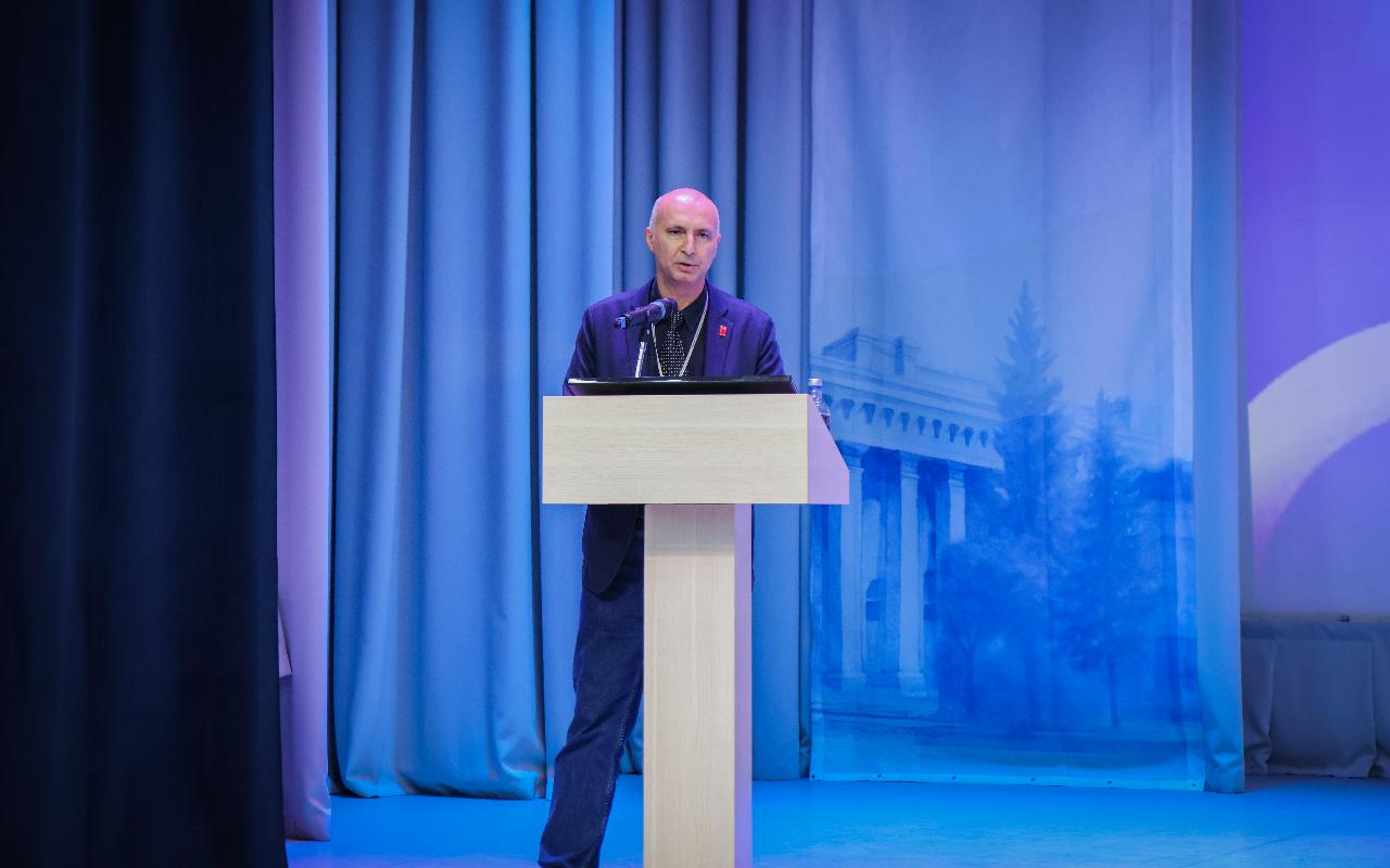 ФОТО к новости: Сергей Александрович Нелюбов избран ректором НГПУ