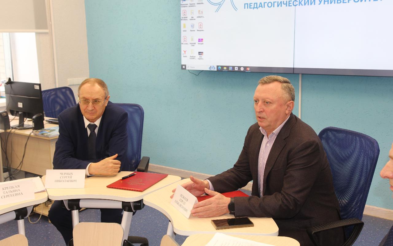 ФОТО к новости: И.о. ректора НГПУ Сергей Александрович Нелюбов: «Наша задача – формировать мотивацию у школьников к выбору профессии учителя»