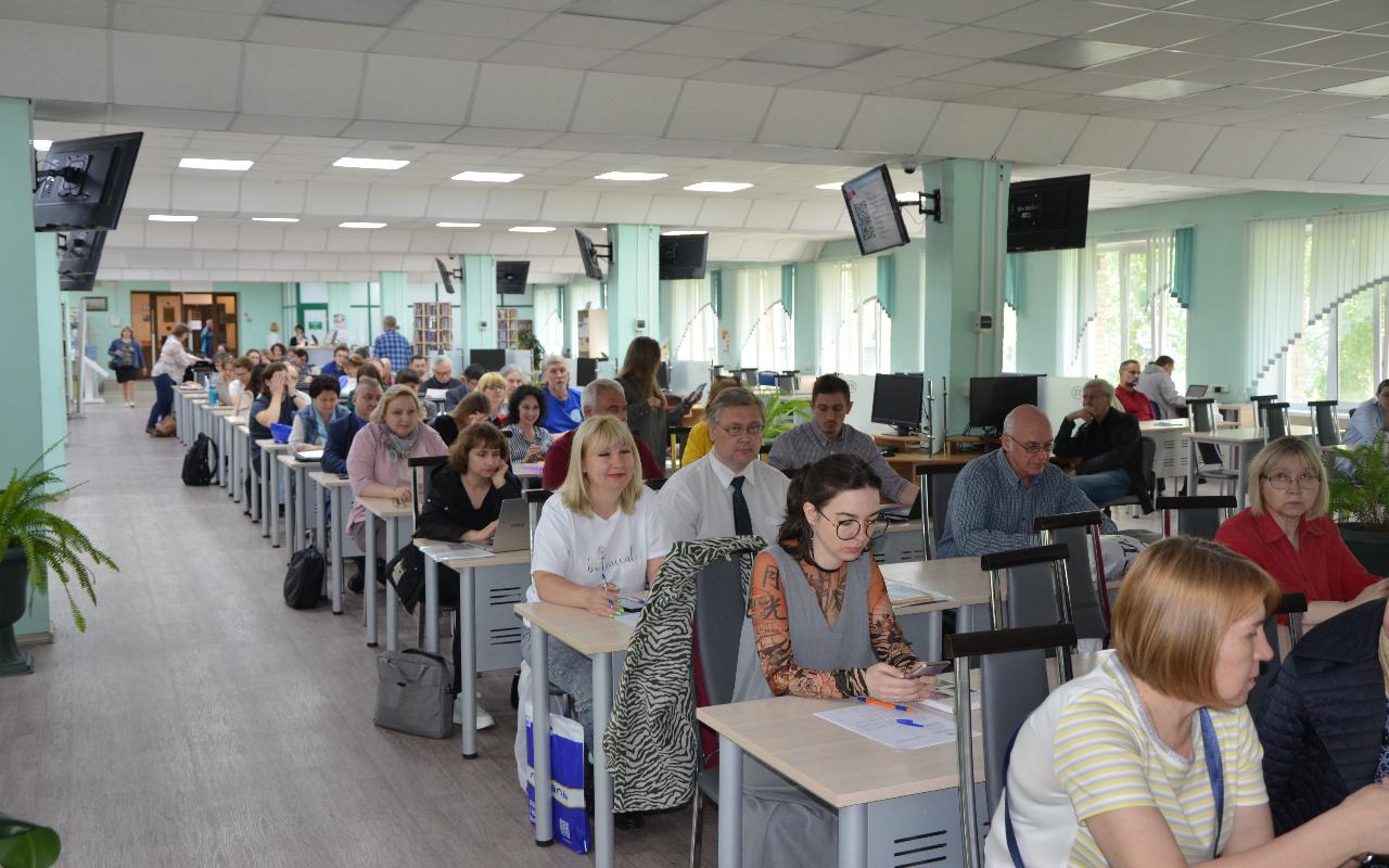ФОТО к новости: Религий много – Россия одна: в НГПУ начали работу курсы подготовки преподавателей новой вузовской дисциплины