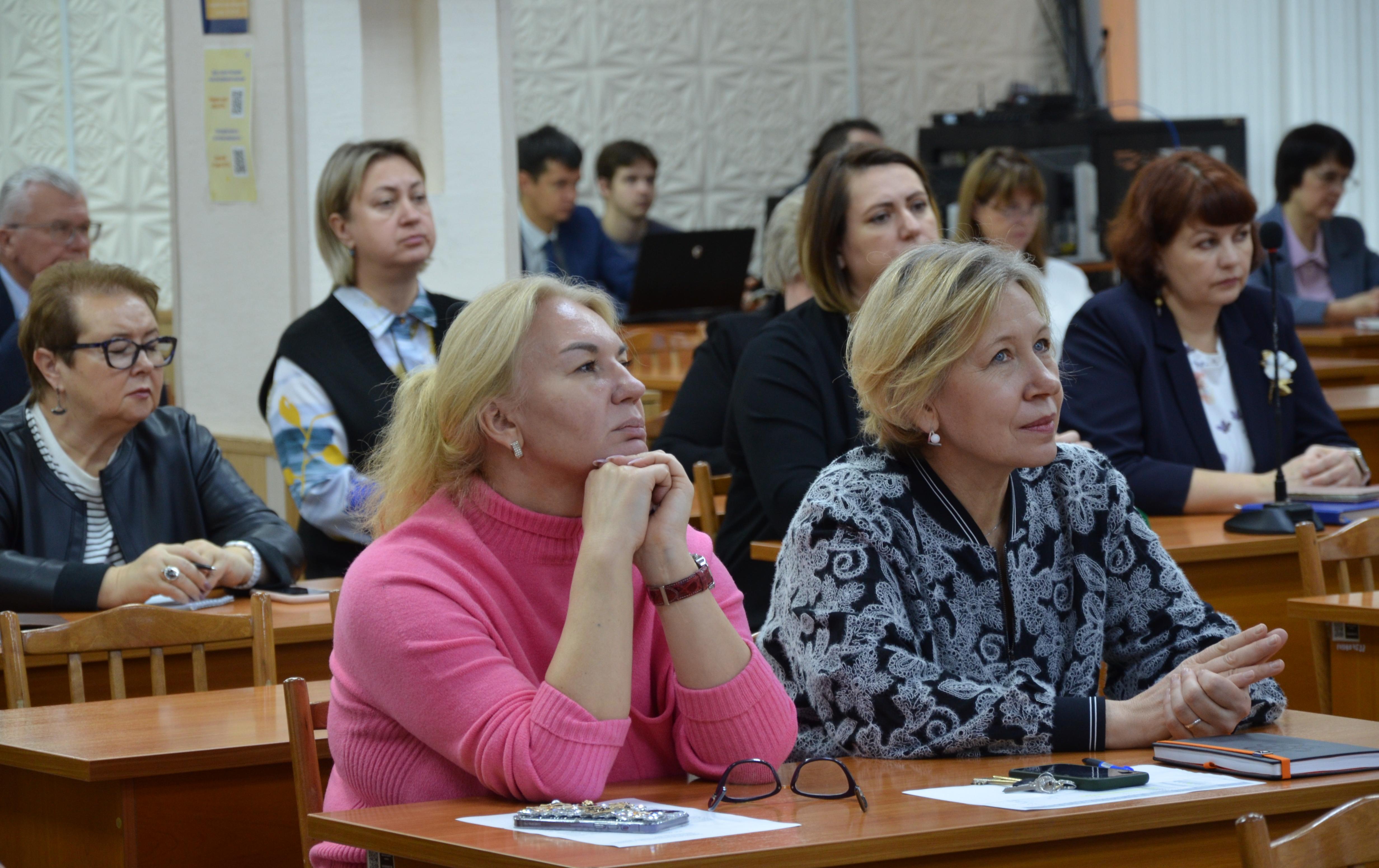 ФОТО к новости: Список кандидатов на должность ректора НГПУ утвержден