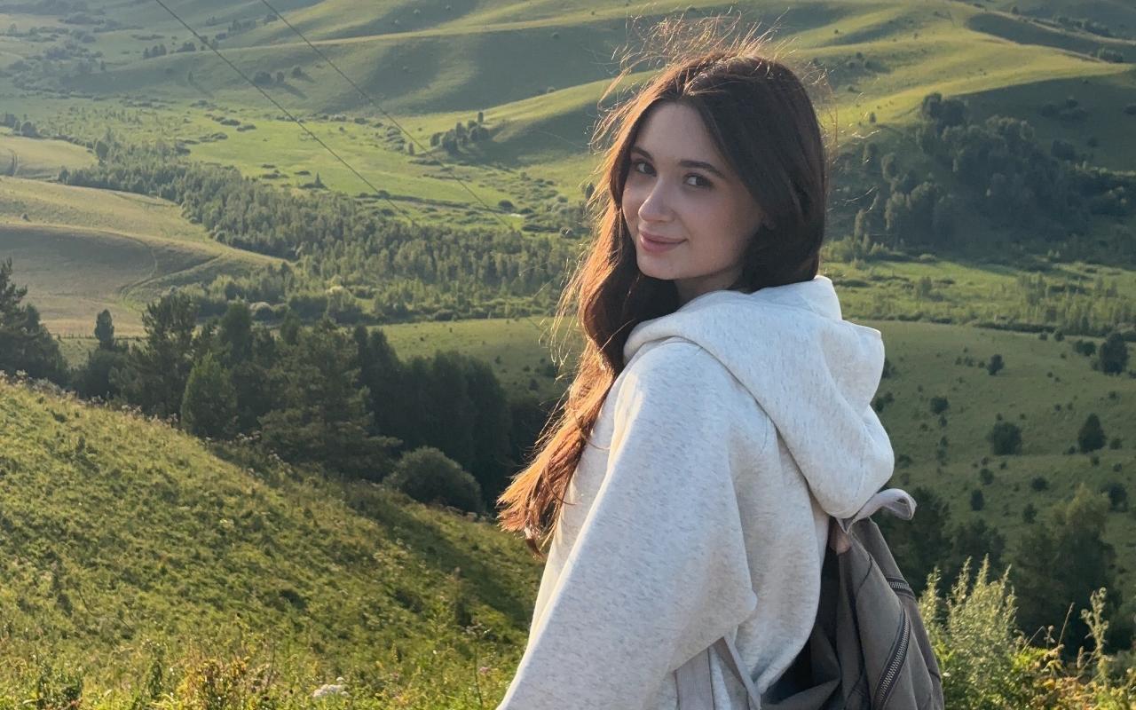 ФОТО к новости: Три магистрантки НГПУ стали обладательницами престижной областной стипендии