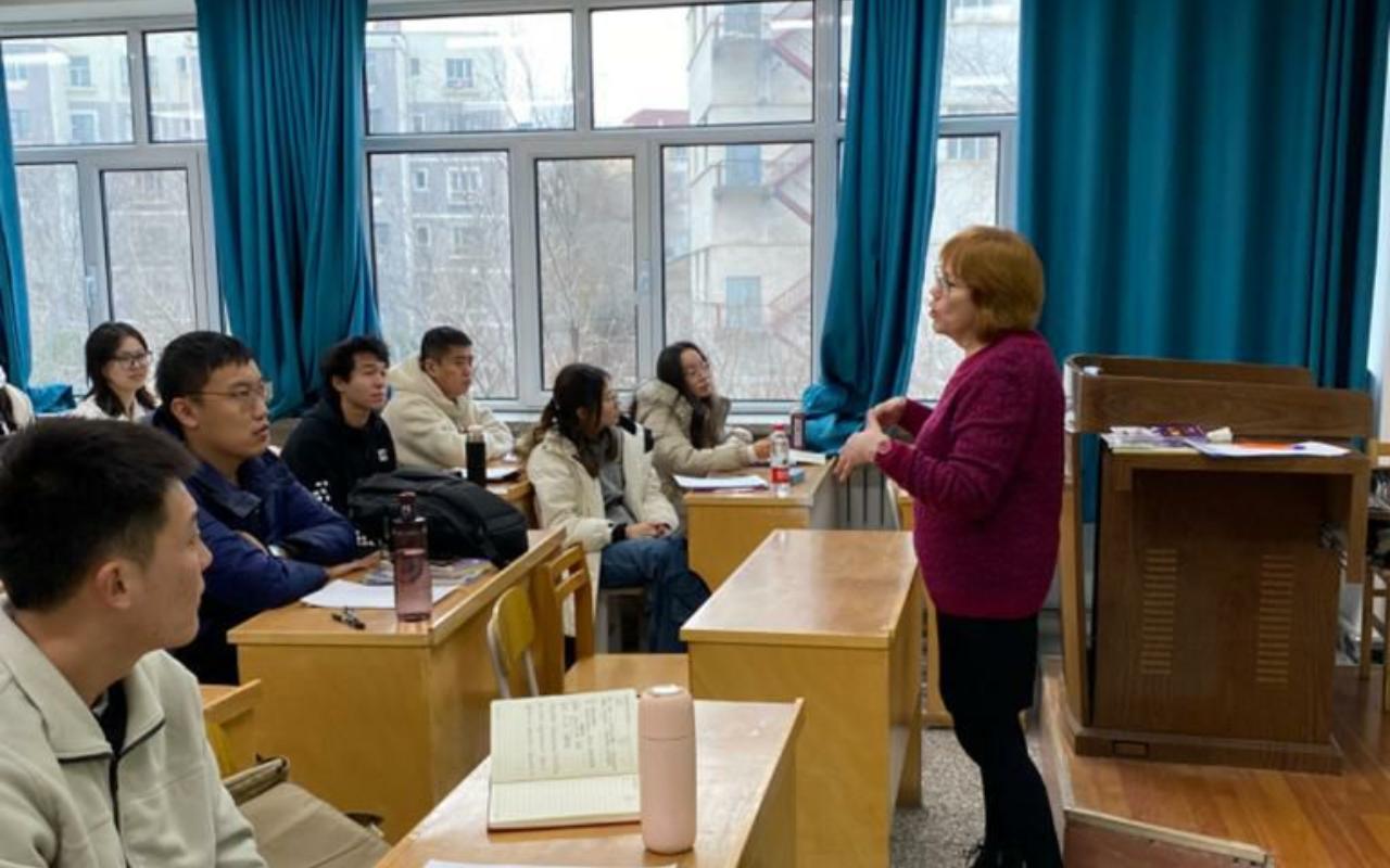ФОТО к новости: Изучение русского языка: непросто, но очень интересно!