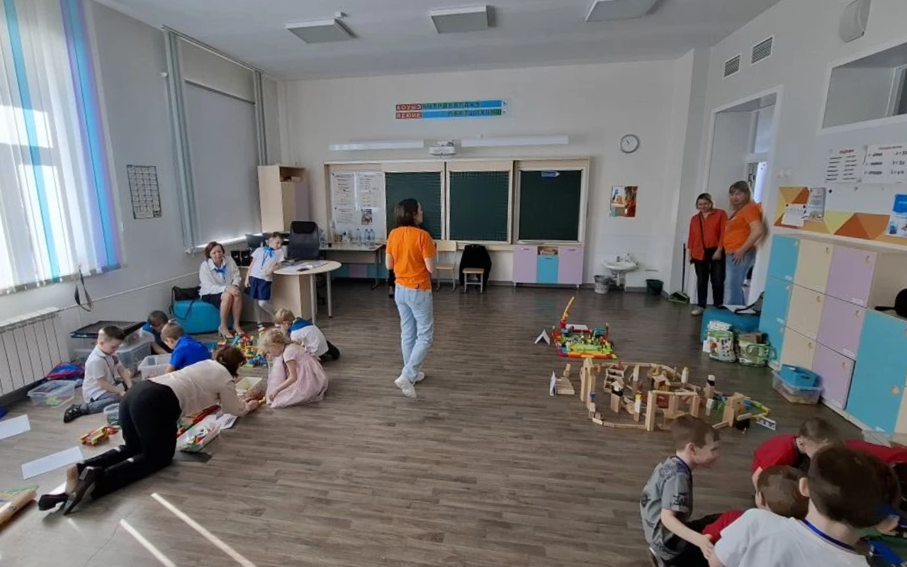 ФОТО к новости: Представители НГПУ вошли в состав жюри городского фестиваля «ТехноУмник»