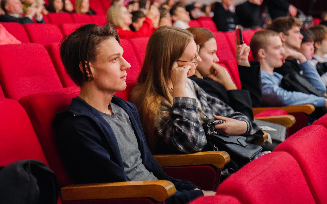 ФОТО к новости: День открытых дверей вузов Новосибирской области: НГПУ — в центре внимания абитуриентов