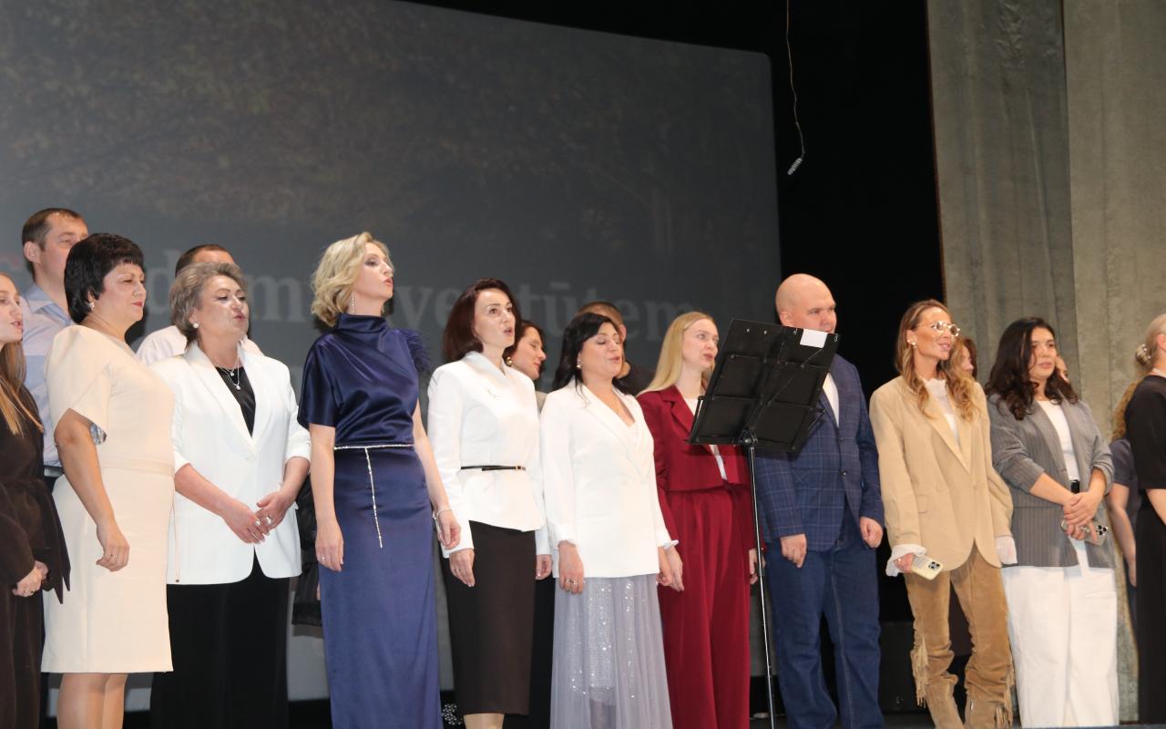 ФОТО к новости: Куйбышевский филиал НГПУ отметил 35-летие: тёплый вечер, родные лица и большая история