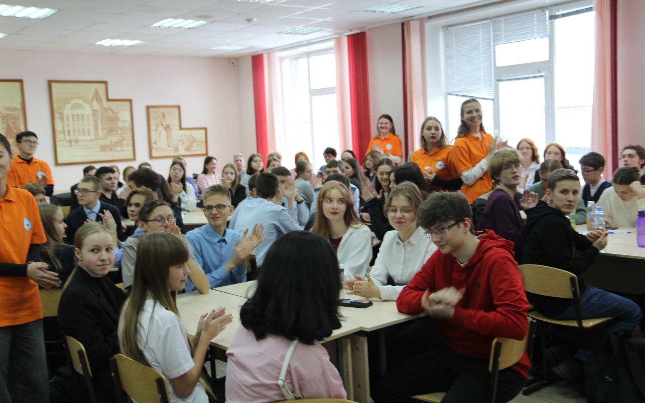 ФОТО к новости: Школа права: учатся школьники, учатся учителя