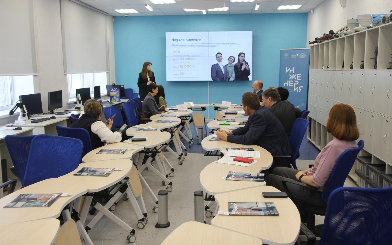 ФОТО к новости: Взаимодействие расширяется: НГПУ и Усть-Таркский район подписали соглашение о сотрудничестве