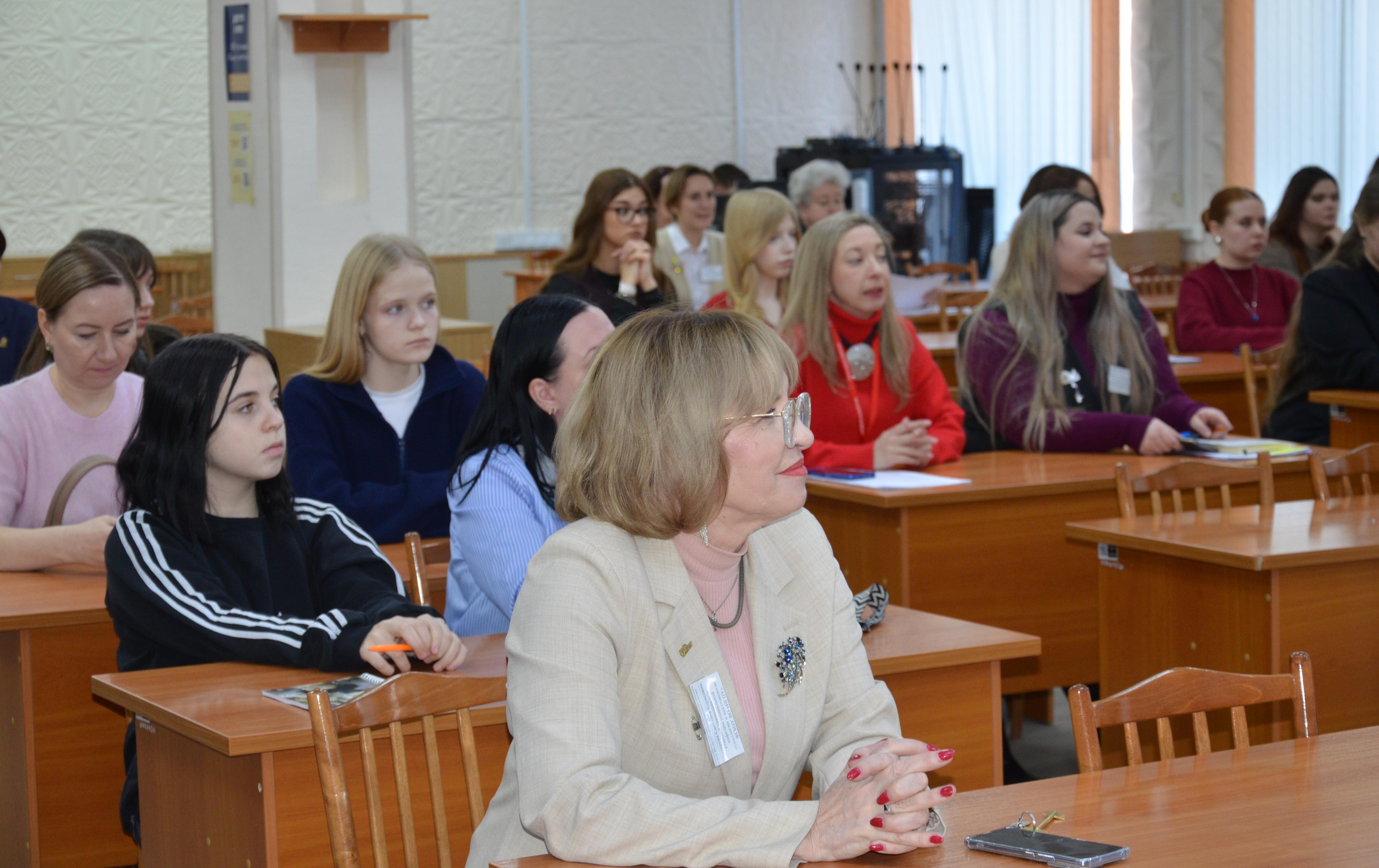 ФОТО к новости: Педагогически одаренная молодежь встретилась на олимпиаде в НГПУ 