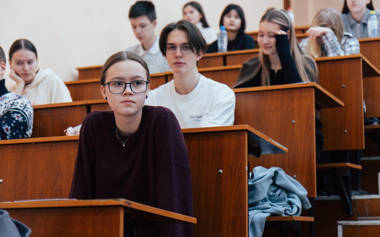ФОТО к новости: Абитуриенты могут воспользоваться сервисом «Подбор вуза» на «Госуслугах»