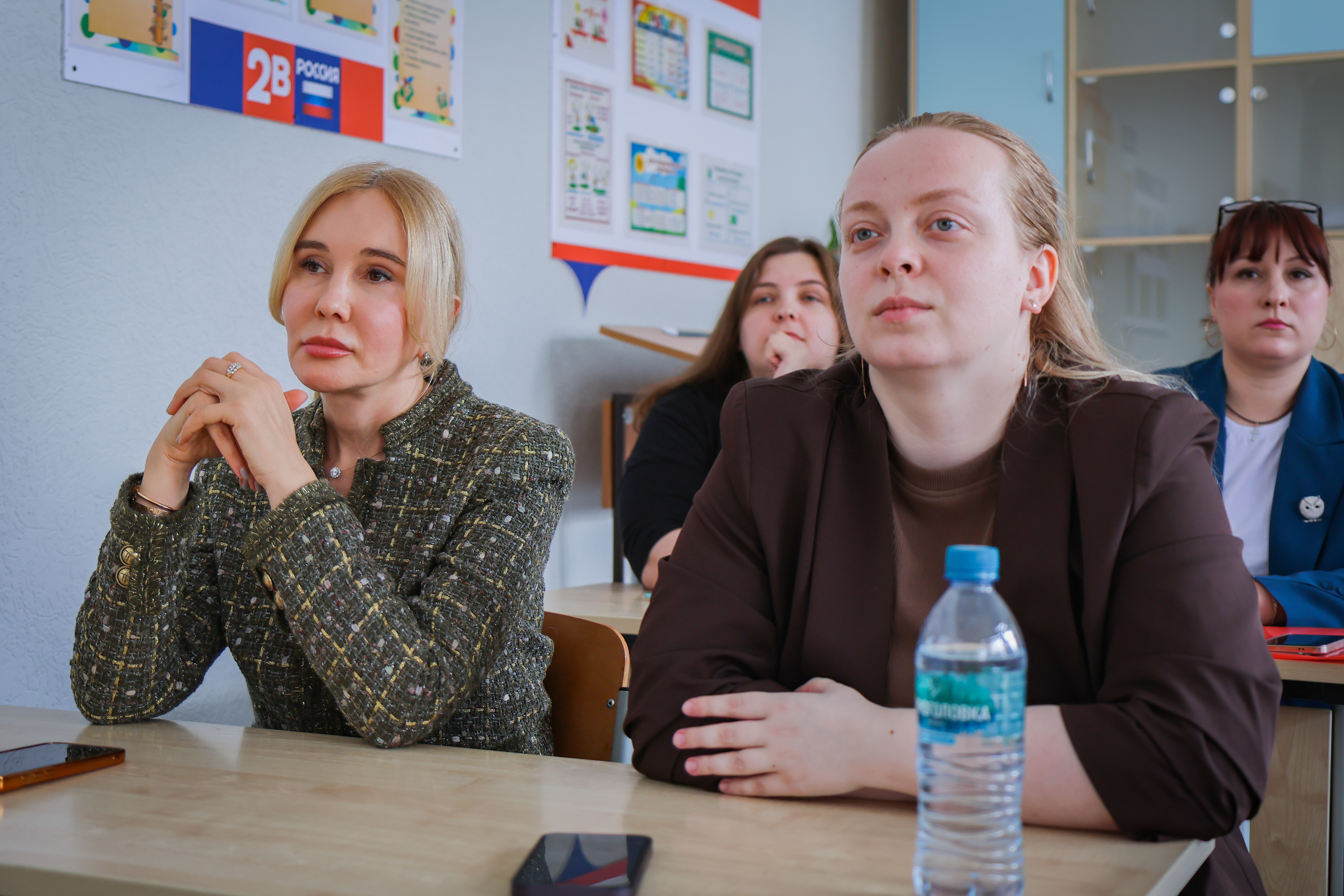 ФОТО к новости: В Институте детства НГПУ прошёл городской конкурс исследовательских проектов младших школьников «Моё первое открытие»