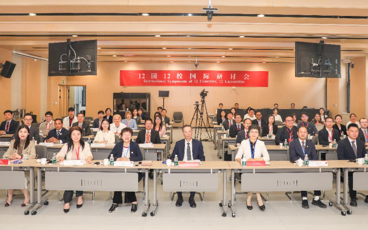 ФОТО к новости: Дюжина лидеров Азии: НГПУ присоединился к Консорциуму вузов азиатского региона 