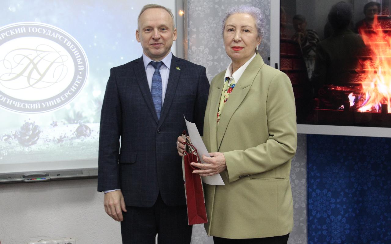 ФОТО к новости: Золотые кадры НГПУ