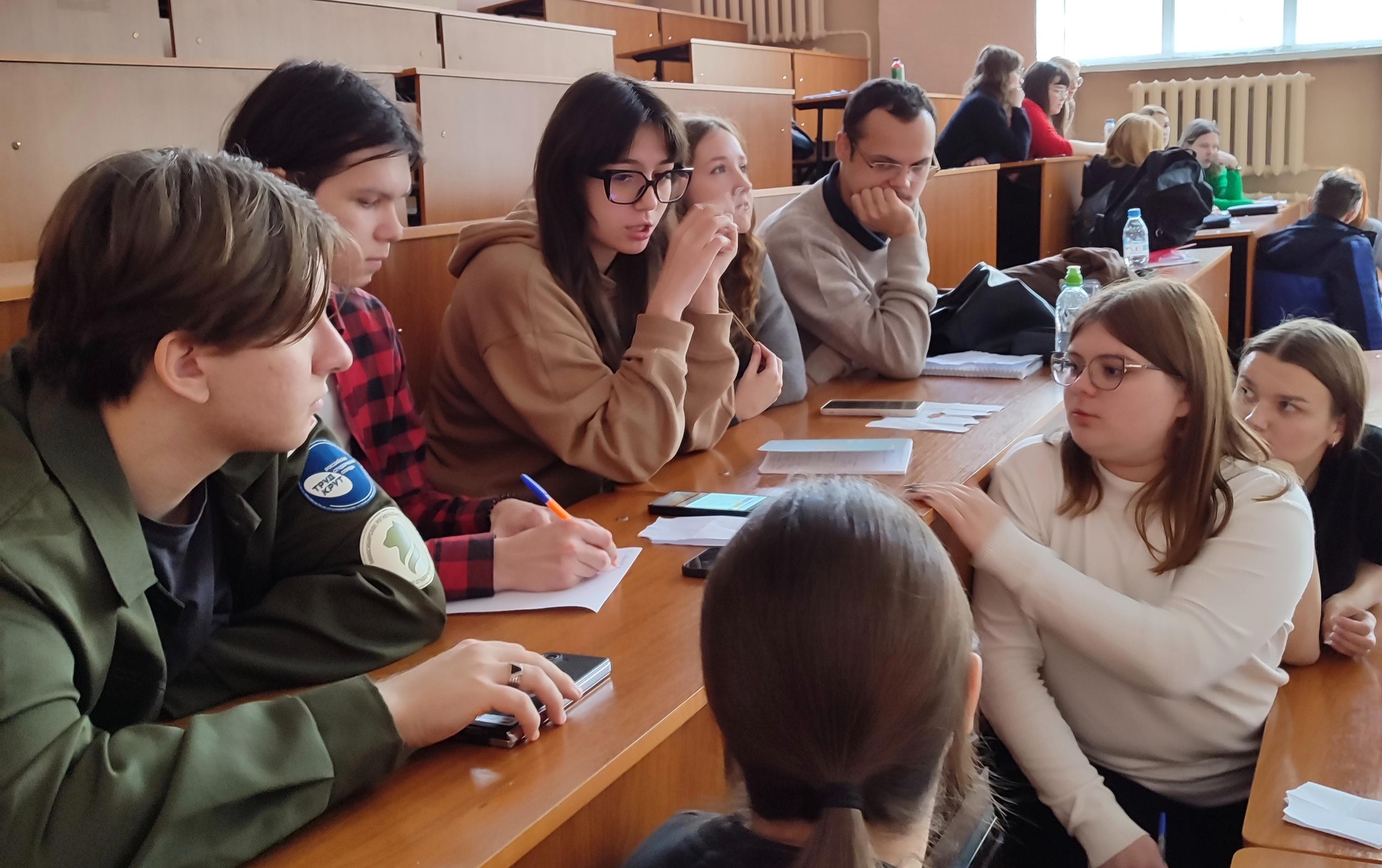 ФОТО к новости: В НГПУ началась подготовка вожатых 