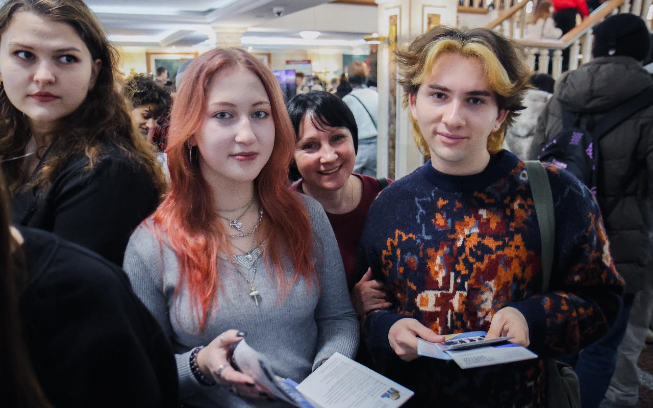 ФОТО к новости: День открытых дверей вузов Новосибирской области: НГПУ — в центре внимания абитуриентов