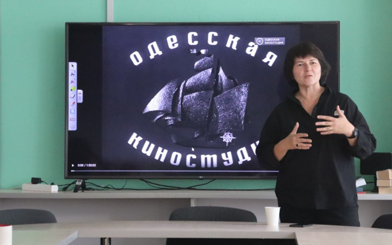 ФОТО к новости: В ИФиМ состоялся кинопросмотр фильма Киры Муратовой «Долгие проводы»