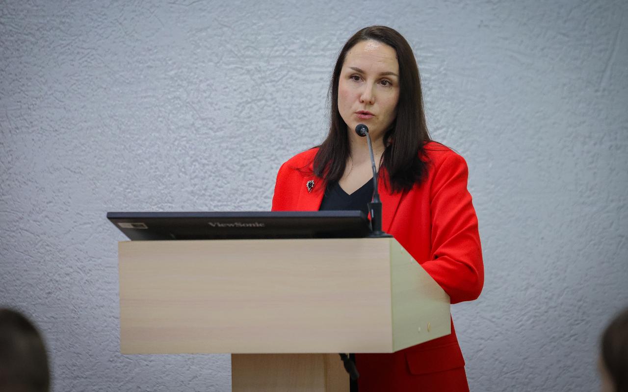 ФОТО к новости: В НГПУ обсудили роль исторической памяти в развитии индивидуальности