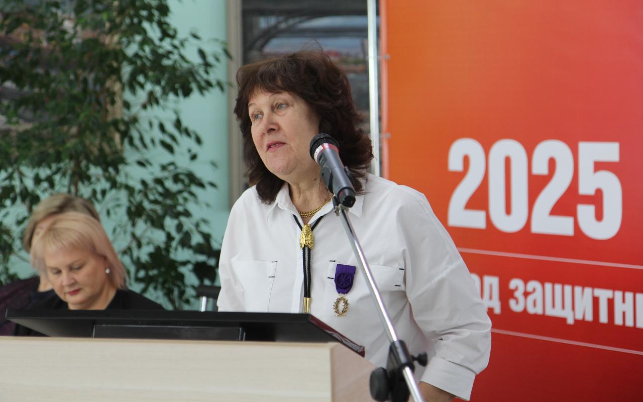 ФОТО к новости: Иностранный язык как инструмент сближения: на Всероссийской лингво-методической школе в НГПУ отдали дань памяти выдающимся личностям, связанным с историей ФИЯ