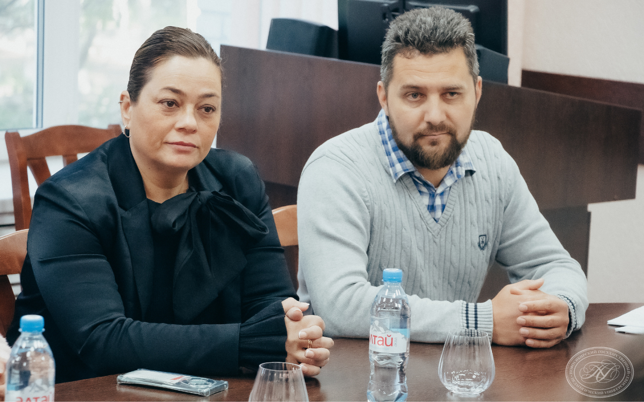 ФОТО к новости: Мосты международного сотрудничества 