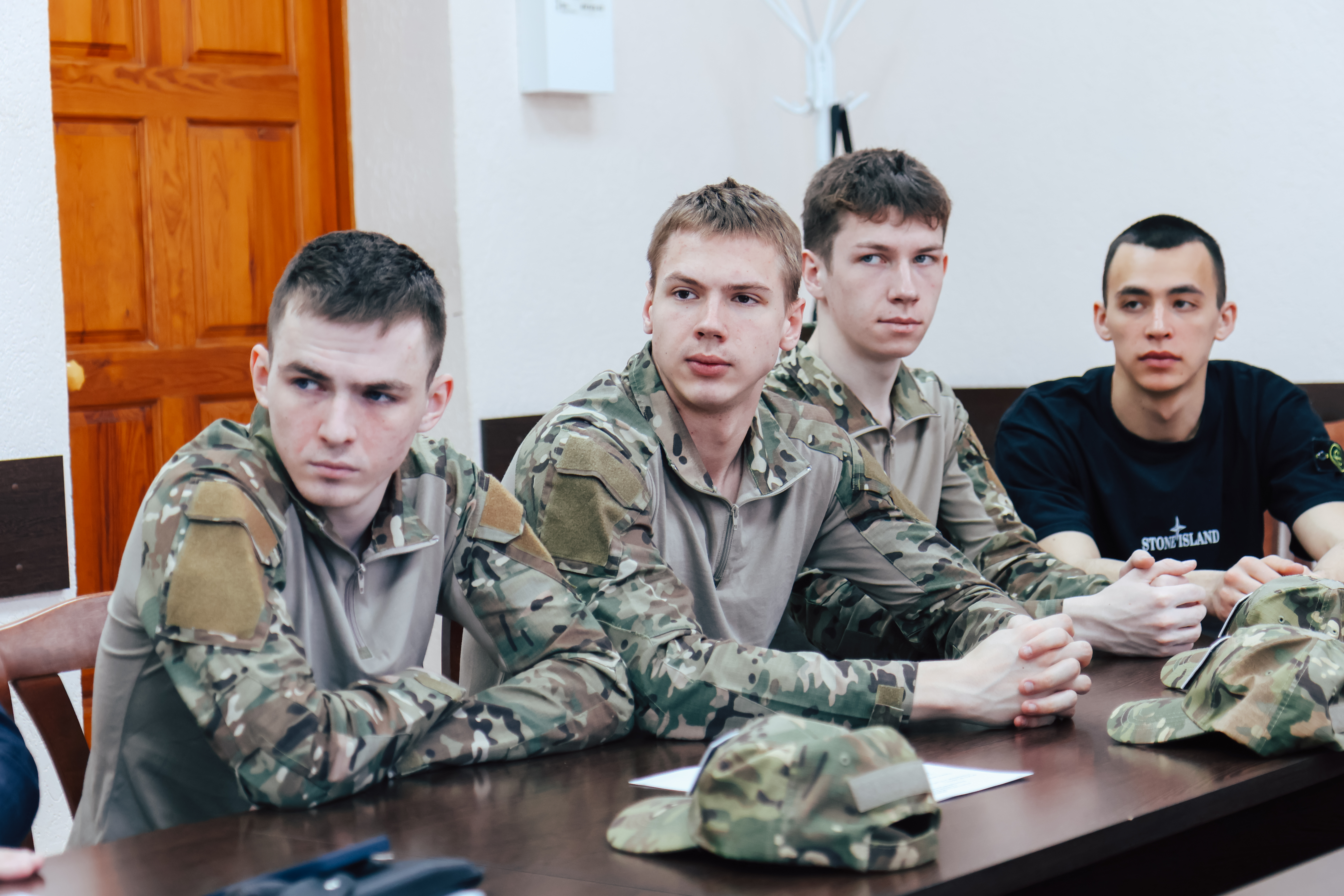 ФОТО к новости: Ректор НГПУ встретился с командой «Соколы 54» после победы на зональном этапе «Зарницы 2.0»