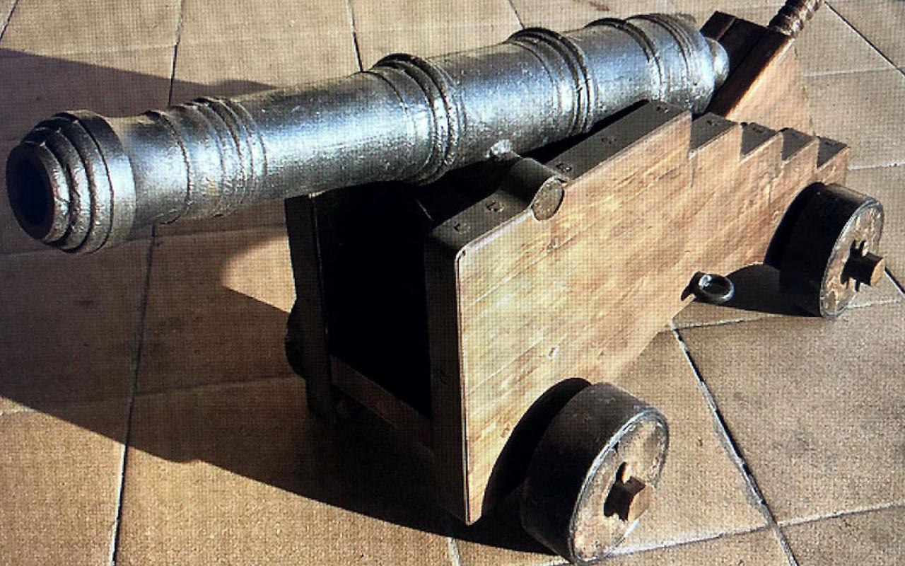 ФОТО к новости: Огонь в степи: профессор НГПУ, археолог Андрей Бородовский - о том, какими средствами связи пользовались пограничники в Сибири 300 лет назад и как «заставить» старинные остроги работать на современную экономику