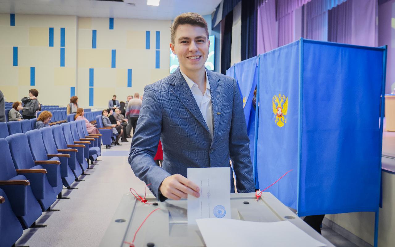 ФОТО к новости: Сергей Александрович Нелюбов избран ректором НГПУ